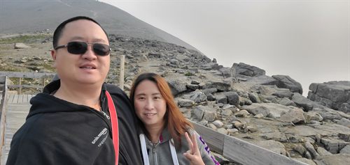 2023加拿大国家森林山顶云雾里
